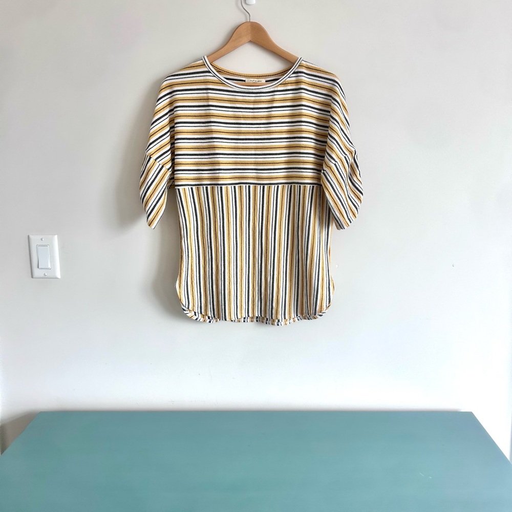 Max Studio Cream Boxy Pleated Blouse - Picture 2 of 7
